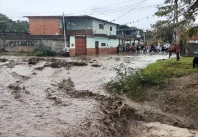Inameh hace seguimiento a tres ondas tropicales: la 29 se aproxima a Venezuela
