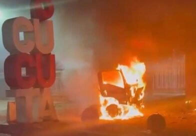 Bombazo en Cúcuta deja ocho policías y tres civiles heridos