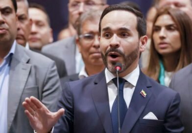 De La Espriella solicita un bloque especial para investigar presunta corrupción en el Gobierno Petro