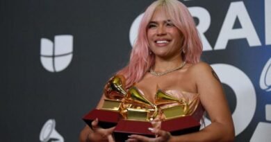 Karol G lanza fondo de ayuda para Venezuela y Colombia