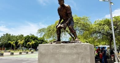 ‎Alcaldía de Maracaibo inmortaliza a Luis Aparicio con estatua en su honor