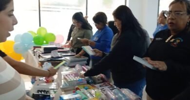 Concejo Municipal de Lagunillas e Istpaperdream realizaron con éxito la primera Feria Escolar en el Salón de Sesiones