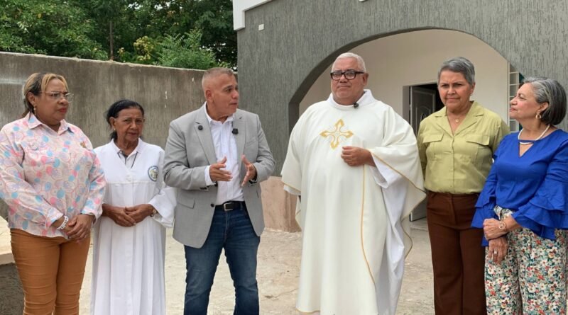 Alcalde José Mosquera hizo entrega de ocho aires acondicionados a la iglesia San José de Ciudad Ojeda