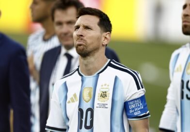 Figuras de Argentina despiden a Messi tras anunciar su retiro de la selección
