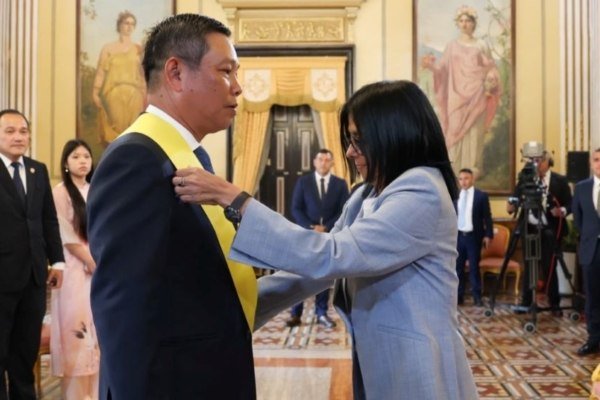 Venezuela negocia más de 30 nuevos acuerdos de cooperación con Vietnam