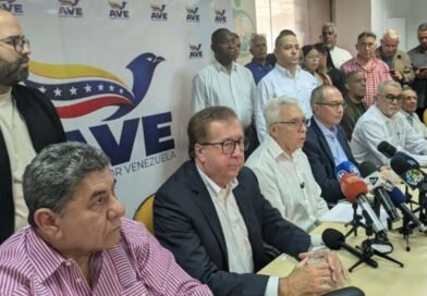 Opositores crean la Alianza por Venezuela y apoyarán a María Corina Machado