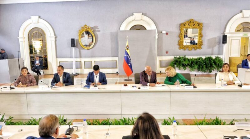 Diálogo entre Gobierno y AN de 2015 finaliza sin definir fecha de las presidenciales [+Comunicado]