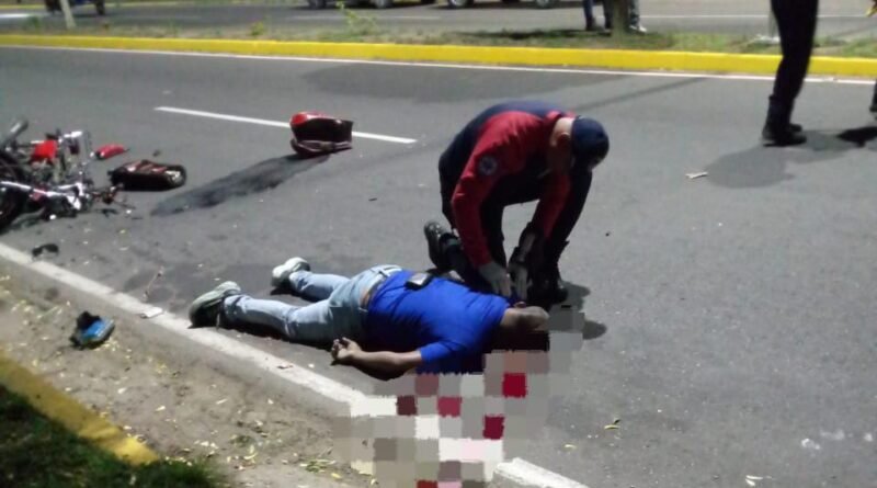 Falleció al impactar su moto contra un árbol en el municipio Baralt