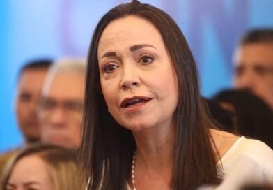 María Corina respalda propuesta de senador Bernie Moreno sobre elecciones el #24Jul de 2027