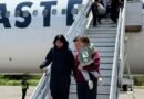 Llega a Barcelona vuelo con 200 venezolanos repatriados desde EE. UU.
