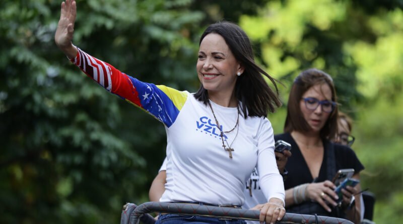 Convocan a “gran caravana” para exigir regreso de María Corina Machado al país