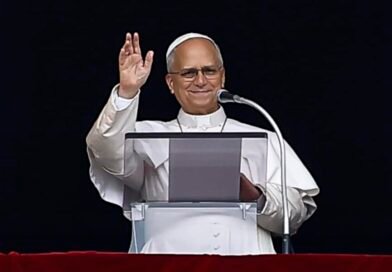 El papa vuelve a dar la plegaria dominical y retomará sus actividades gradualmente