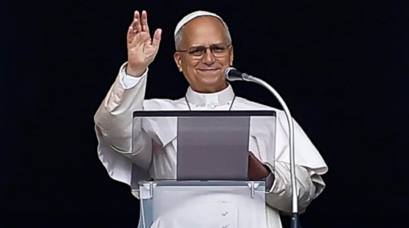El papa vuelve a dar la plegaria dominical y retomará sus actividades gradualmente