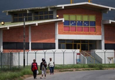 OVP: Cobran hasta $ 100 a privados de libertad y familiares para reparar cárceles en Venezuela