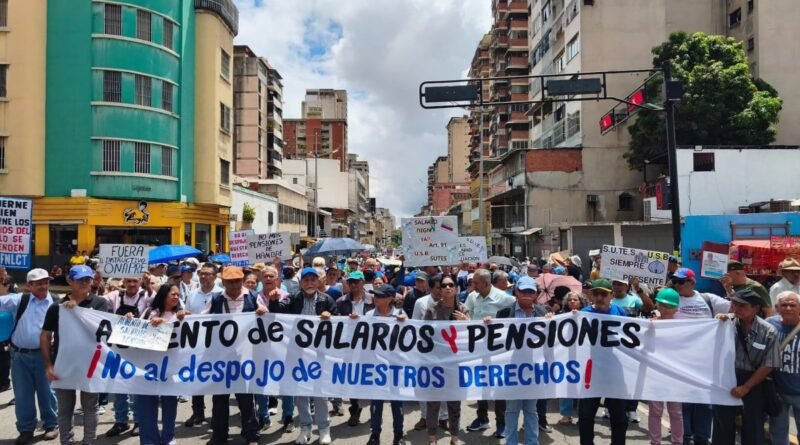 Gremios se movilizan este martes 13 de octubre hacia Miraflores por reivindicaciones laborales