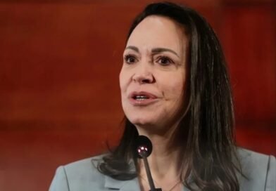 María Corina Machado denuncia que EE.UU. la ha excluido de las negociaciones sobre Venezuela