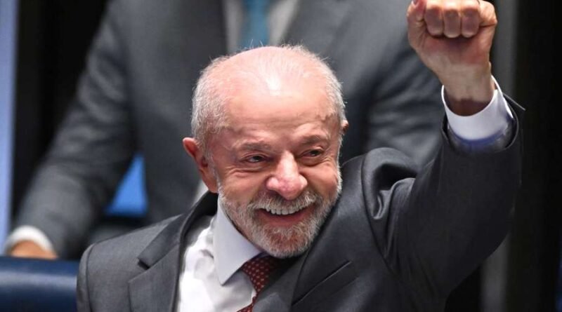 Lula reelecto como presidente con 51,75% votos frente a Bolsonaro con 48,25%