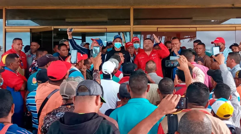 Trabajadores petroleros denunciaron acuerdos irregulares de transnacionales en Venezuela